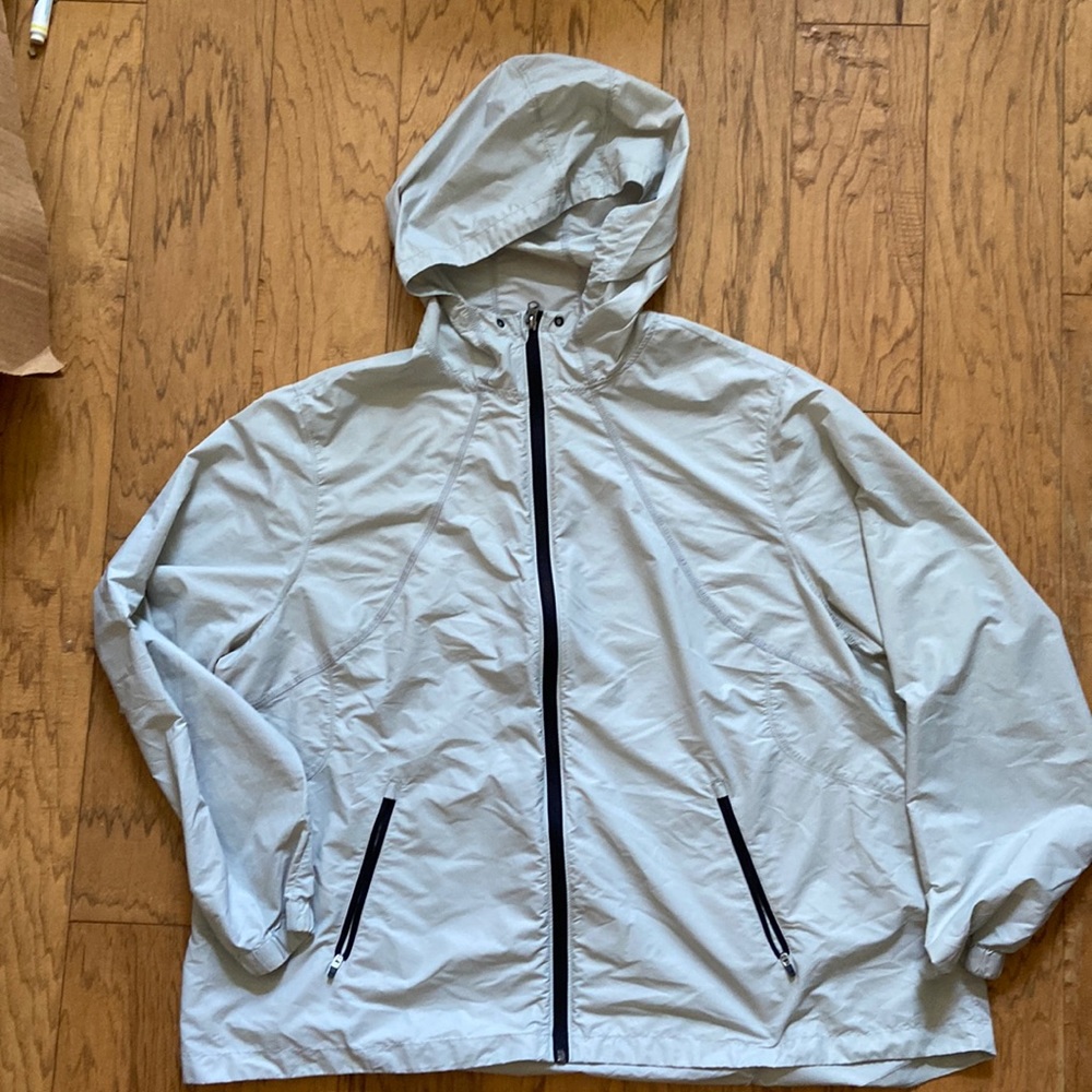 Womens light weight jacket